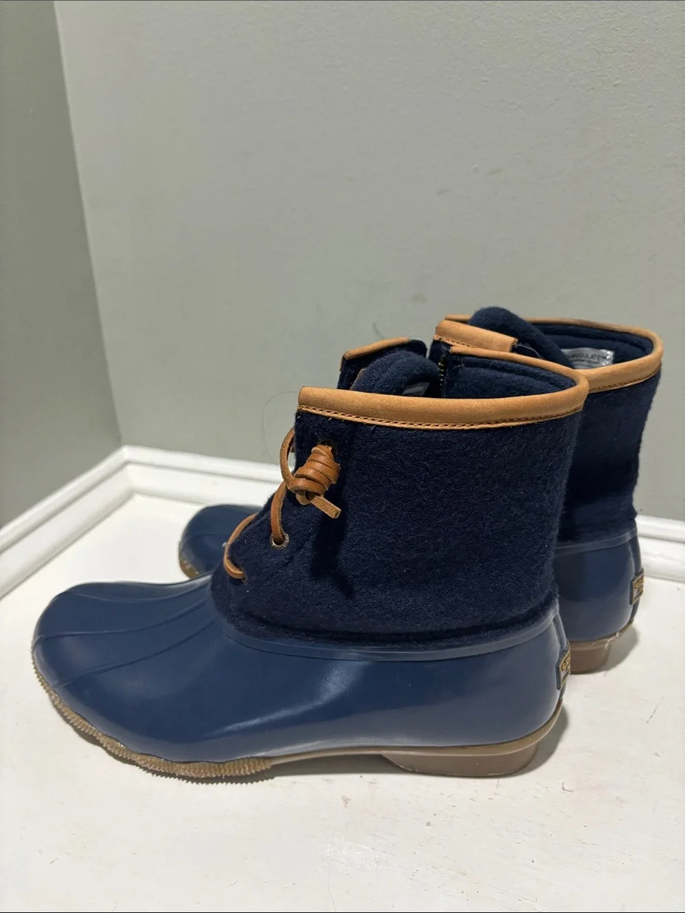 Speedy Women’s Navy and Tan Waterproof Rain Duck Boots-size 9